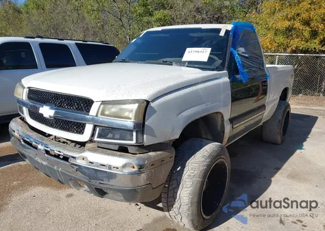 2004 Chevrolet Silverado 2500Hd Work Truck z USA, uszkodzony, nr VIN 1GCHK24144E137012